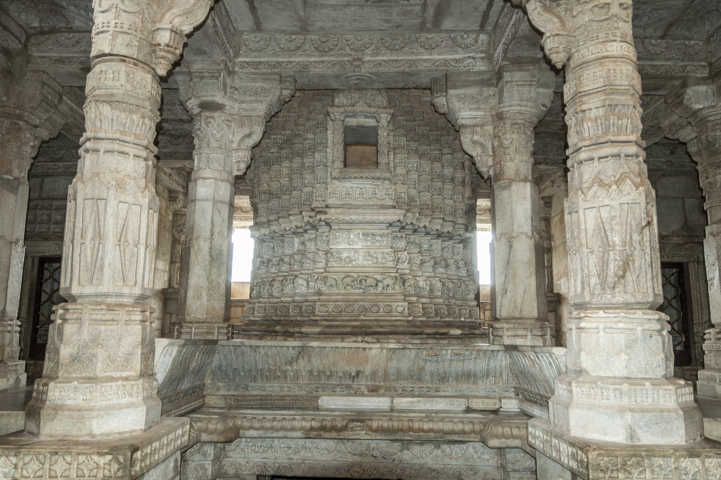 36 - India - Ranakpur - templo jainista de Chaumukha Mandir